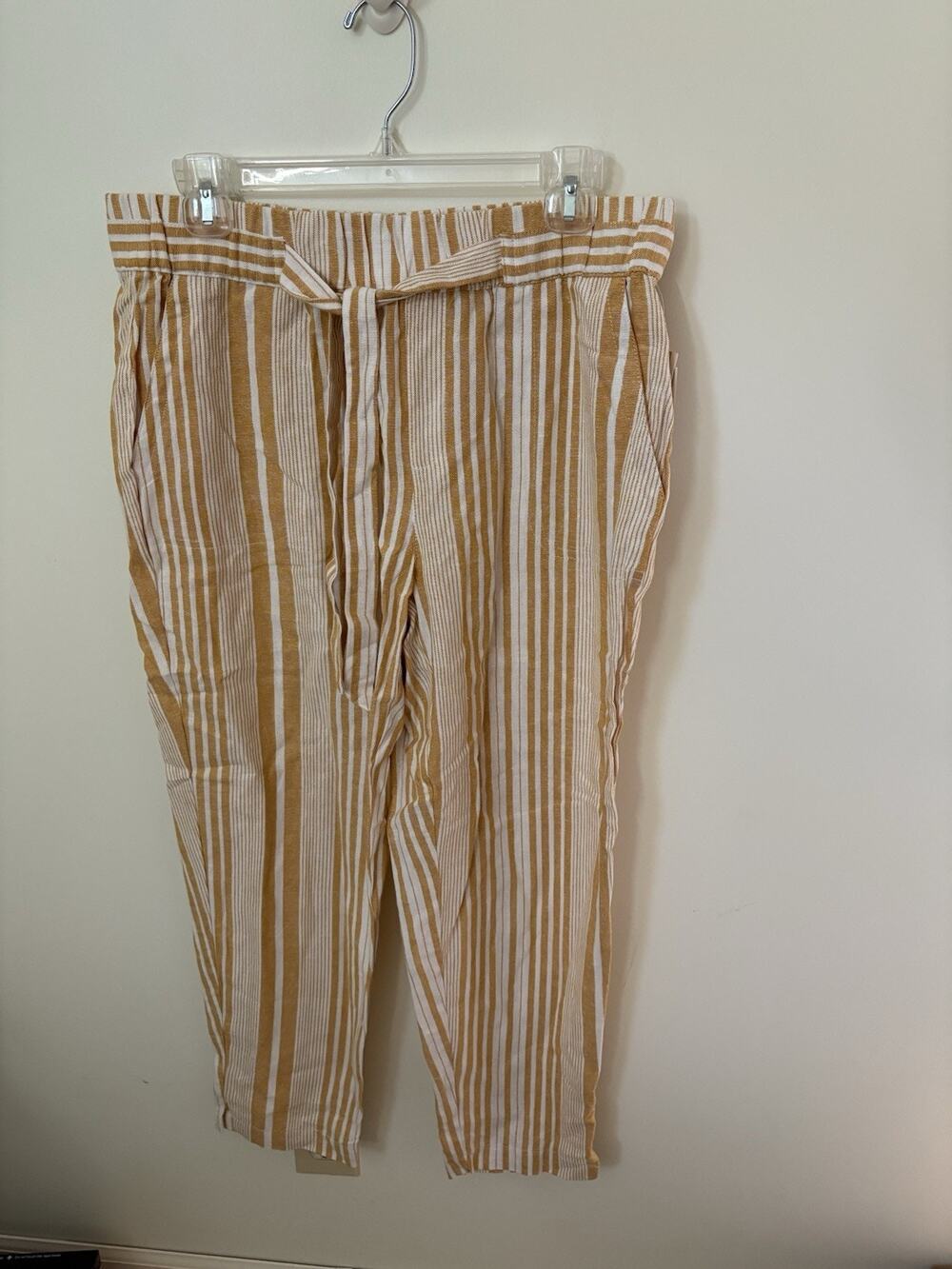Land 'n Sea Womens Sz M Pull On Pants Linen Blend Elastic Waist Gold Stripe NEW